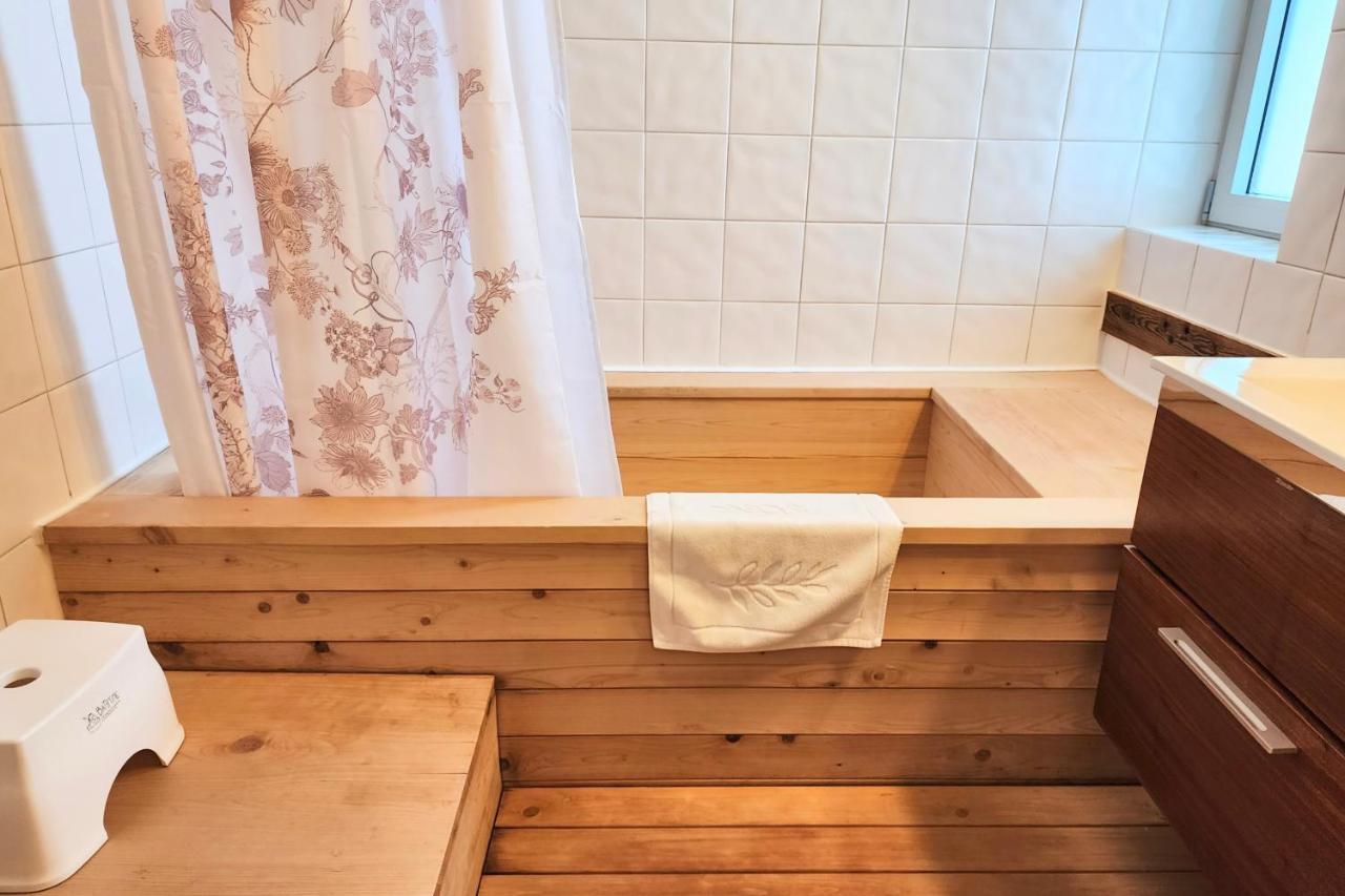 Palm Tree Villa Сеогвипо Екстериор снимка